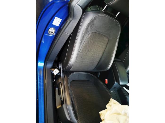 Volkswagen Scirocco 1.4 TSI BlueMotion Technology 125 16V Sloopvoertuig (2015, Metallic, Blauw)
