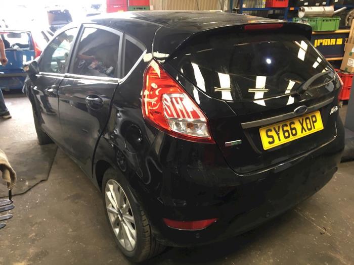 Ford Fiesta 6 1.0 EcoBoost 12V 100 Sloopvoertuig (2016, Zwart)