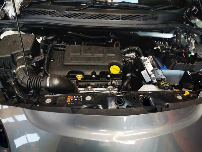 Opel Corsa E 1.4 Turbo 16V Sloopvoertuig (2018, Grijs)