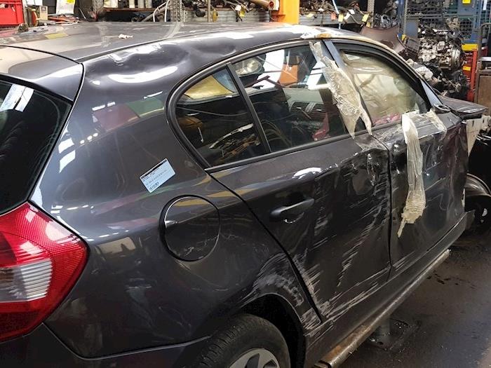 BMW 1 serie 116i 1.6 16V Sloopvoertuig (2009, Bruin, Grijs)