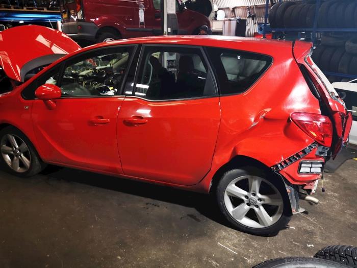 Opel Meriva Mk.II 1.4 16V Ecotec Sloopvoertuig (2015, Rood)