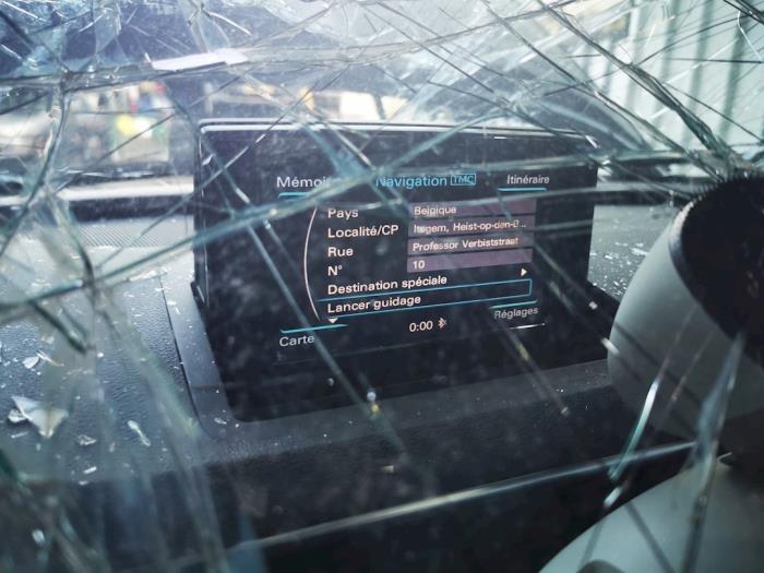 Audi Q3 2.0 16V TFSI 170 Quattro Sloopvoertuig (2012, Metallic, Zilvergrijs)