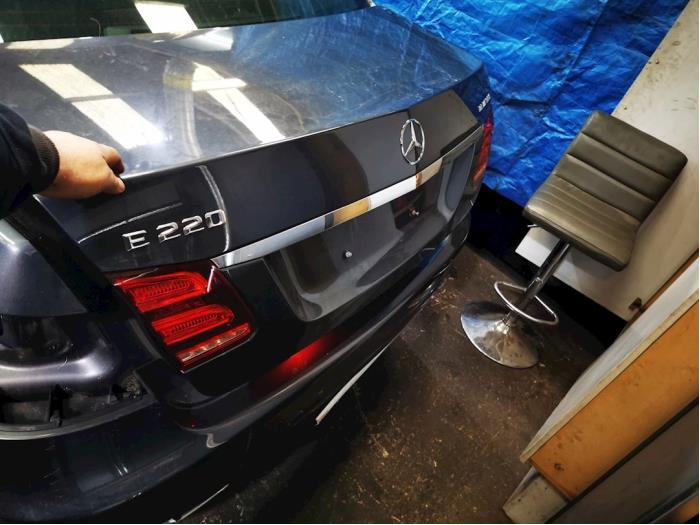 Mercedes E E-220 CDI 16V BlueTEC Sloopvoertuig (2014, Grijs)