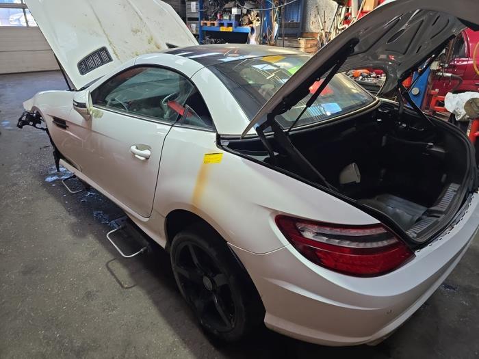 Mercedes SLK 3.5 350 V6 24V BlueEFFICIENCY Sloopvoertuig (2013, Wit)