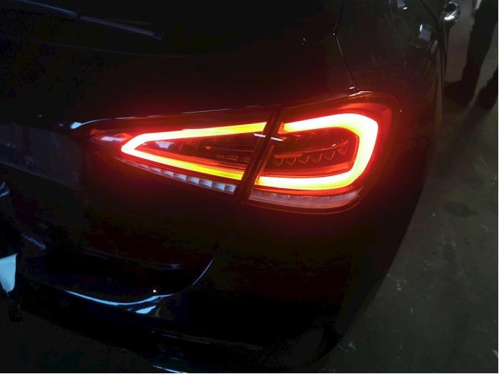 Mercedes A 2.0 A-250 Turbo 16V Sloopvoertuig (2018, Metallic, Zwart)