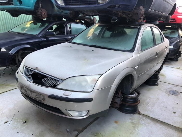 Ford Mondeo III 1.8 16V Sloopvoertuig (2004, Beige)