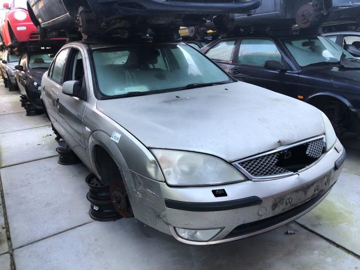 Ford Mondeo III 1.8 16V Sloopvoertuig (2004, Beige)