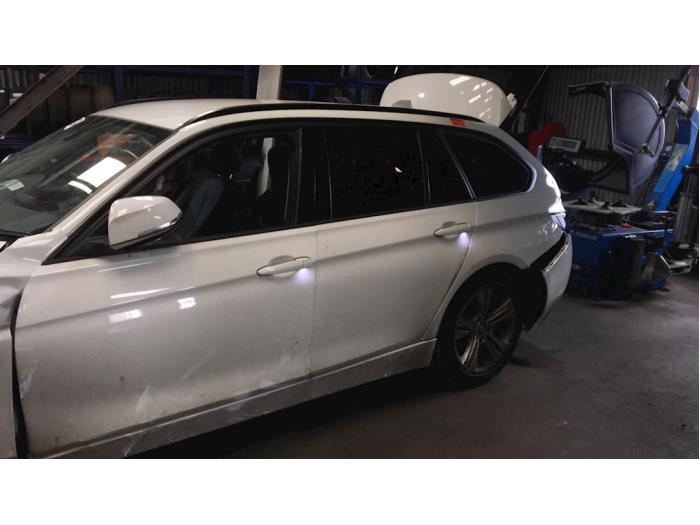 BMW 3 serie Touring 318d 2.0 16V Sloopvoertuig (2016, Wit)