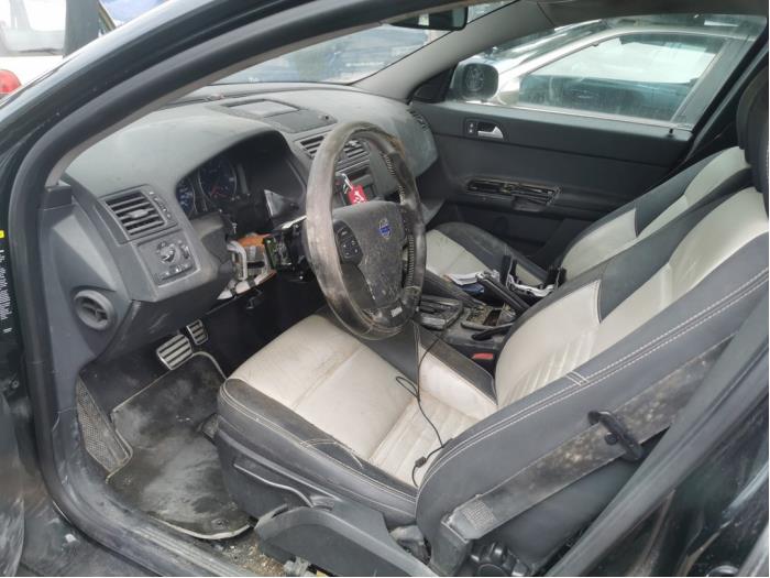 Volvo V50 Sloopvoertuig (2008, Zwart)