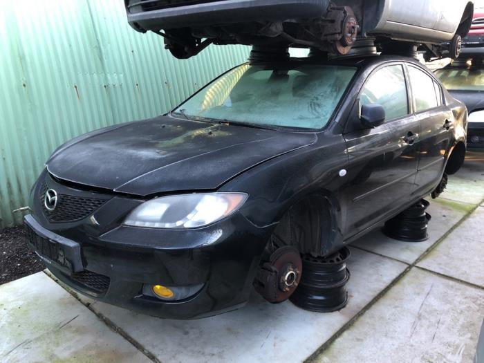 Mazda 3 1.6i 16V Sloopvoertuig (2004, Zwart)