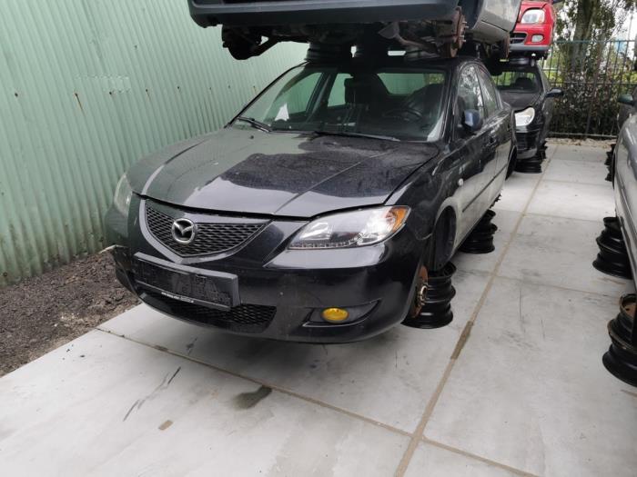 Mazda 3 1.6i 16V Sloopvoertuig (2004, Zwart)