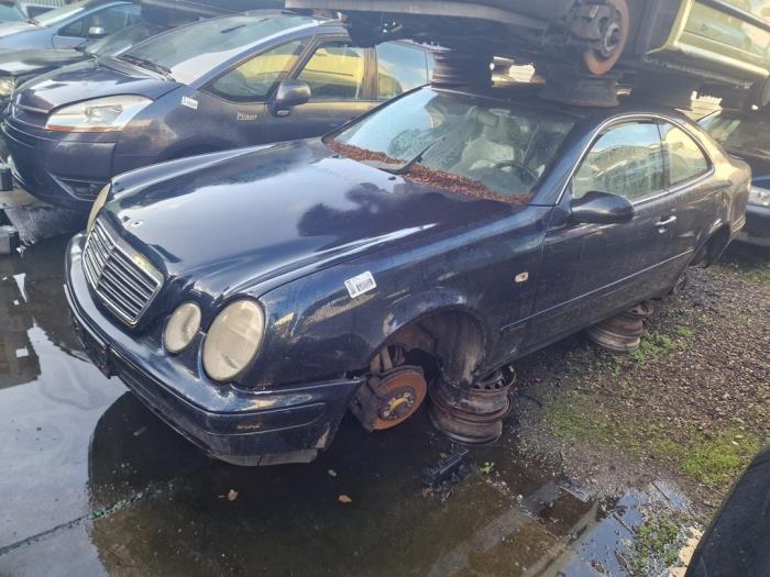 Mercedes CLK 2.3 230K 16V Sloopvoertuig (1997, Blauw)