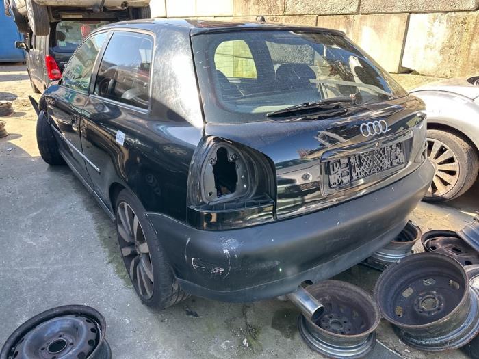 Audi A3 1.8 20V Turbo Sloopvoertuig (1998, Zwart)