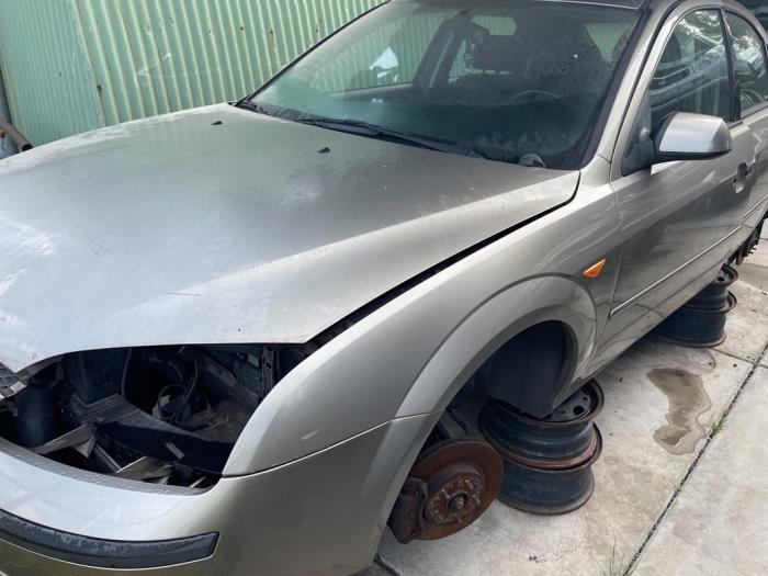 Ford Mondeo III 1.8 16V Sloopvoertuig (2002, Grijs)