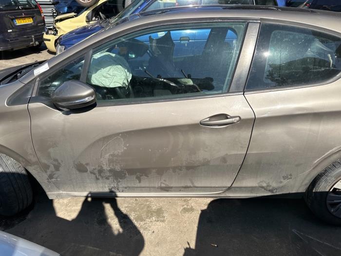 Peugeot 208 I 1.4 16V Sloopvoertuig (2012)