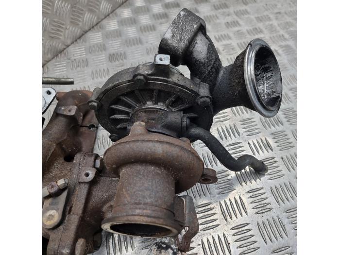 Volvo V70 2.4 D5 20V 205 Sloopvoertuig (2010, Grijs)