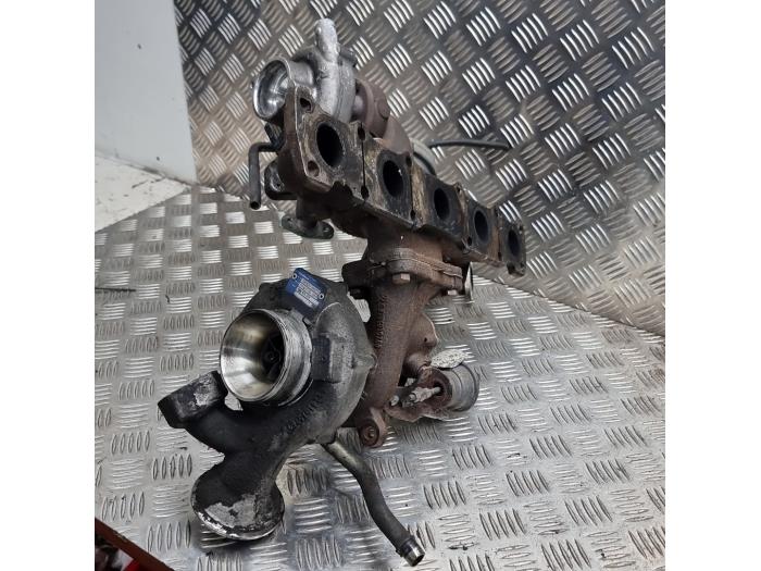 Volvo V70 2.4 D5 20V 205 Sloopvoertuig (2010, Grijs)