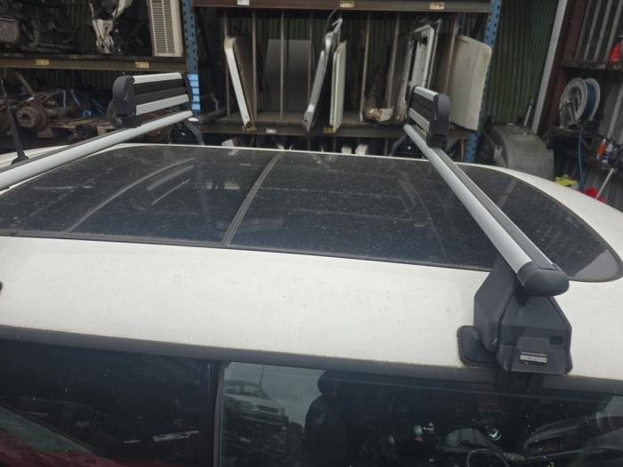 Mini Mini Sloopvoertuig (2003, Zwart, Wit)