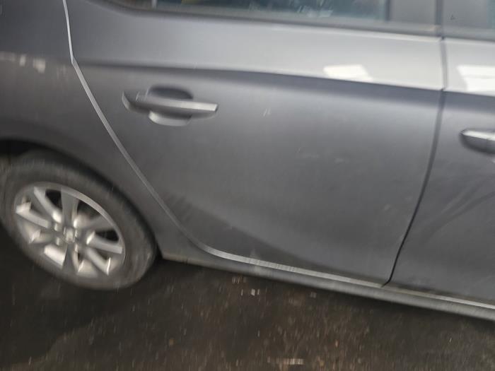 Opel Corsa F 1.2 12V 75 Sloopvoertuig (2021, Grijs)