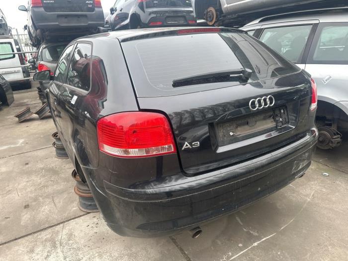 Audi A3 1.6 16V FSI Sloopvoertuig (2003, Zwart)