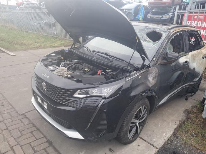 Peugeot 3008 II 1.6 16V Hybrid4 Sloopvoertuig (2023, Zwart)