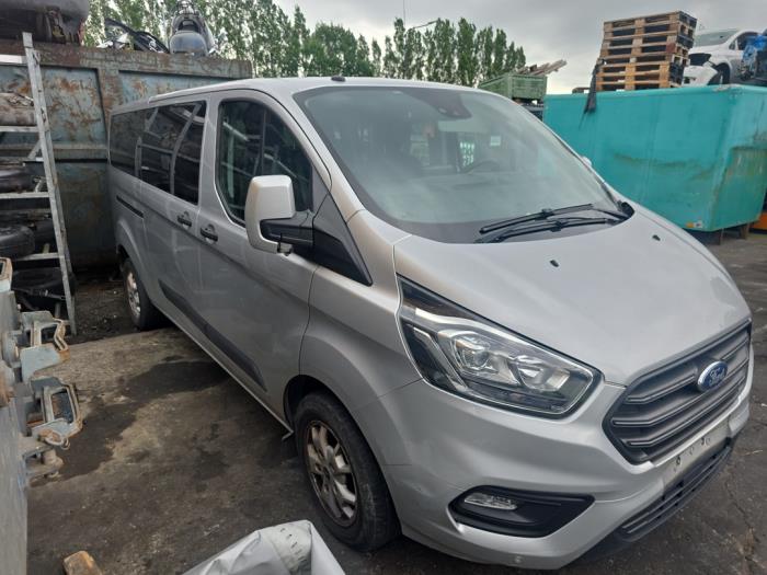 Ford Transit Custom 2.0 TDCi 16V Eco Blue 105 Sloopvoertuig (2018, Zilvergrijs, Moondust)