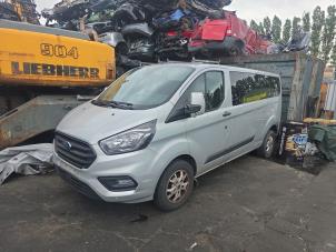 Ford Transit Custom 2.0 TDCi 16V Eco Blue 105 Sloopvoertuig (2018, Zilvergrijs, Moondust)