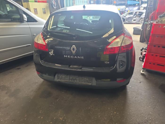 Renault Megane III Berline 1.4 16V TCe 130 Sloopvoertuig (2010, Zwart)