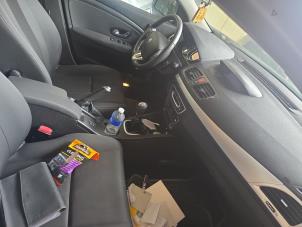 Renault Megane III Berline 1.4 16V TCe 130 Sloopvoertuig (2010, Zwart)