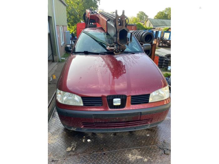 Seat Cordoba 1.6 Sloopvoertuig (2000, Rood)