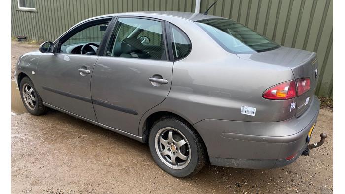 Seat Cordoba 1.4 16V Sloopvoertuig (2003, Grijs)