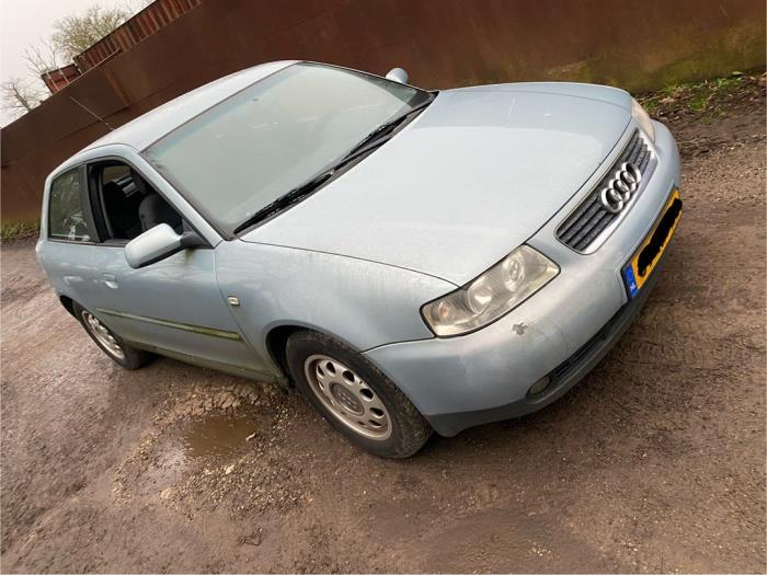 Audi A3 1.6 Sloopvoertuig (2002, Blauw)
