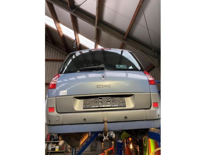 Renault Grand Scénic II 2.0 16V Sloopvoertuig (2004, Blauw)