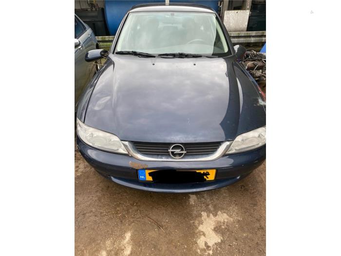 Opel Vectra B 1.6 16V Ecotec Sloopvoertuig (2000, Blauw)