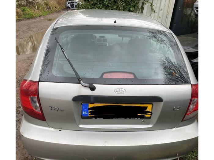 Kia Rio 1.5 16V Sloopvoertuig (2003, Grijs)