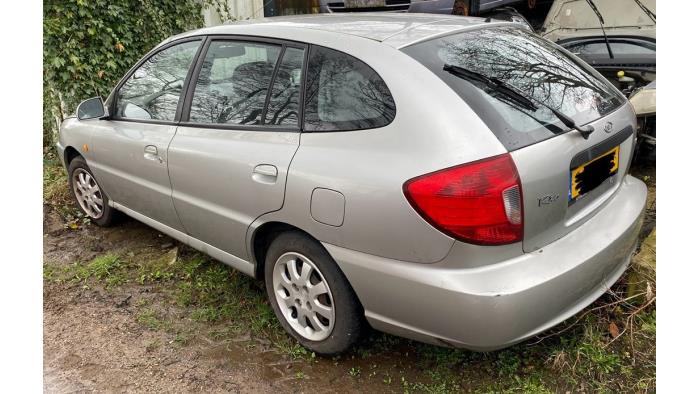 Kia Rio 1.5 16V Sloopvoertuig (2003, Grijs)