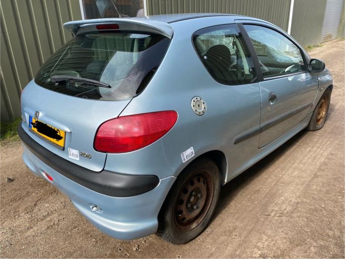 Peugeot 206 1.6 16V Sloopvoertuig (2001, Grijs)