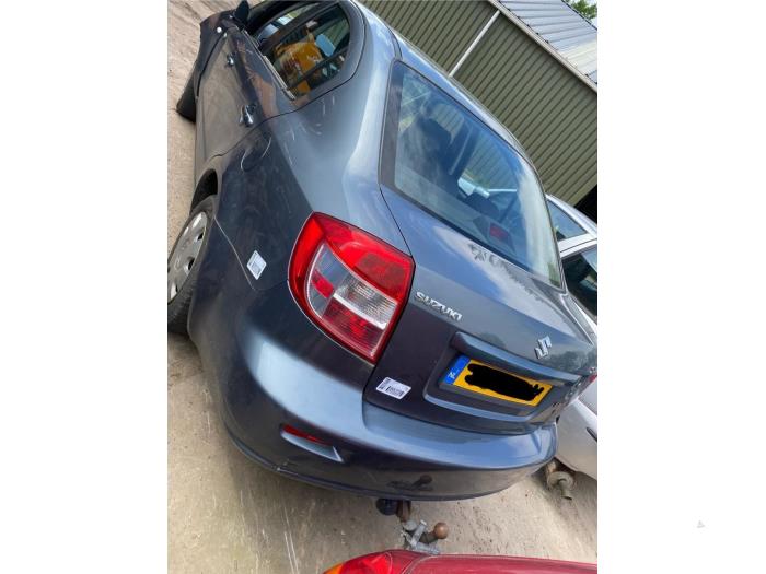 Suzuki SX4 1.6 16V VVT Comfort,Exclusive Sloopvoertuig (2010, Grijs)