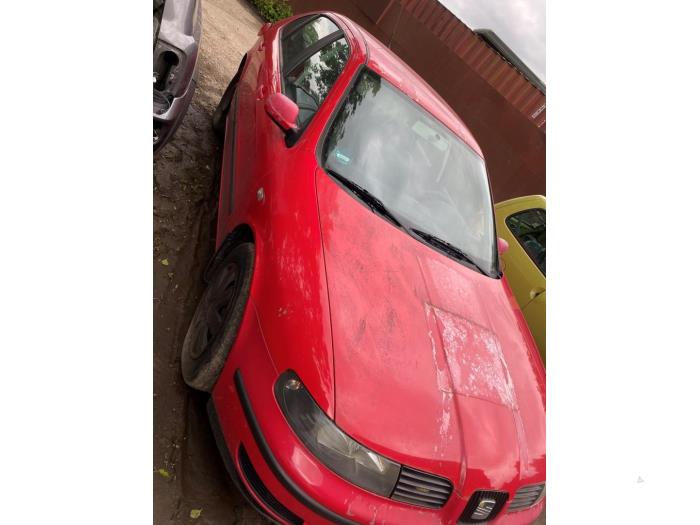 Seat Leon 1.6 16V Sloopvoertuig (2001, Rood)