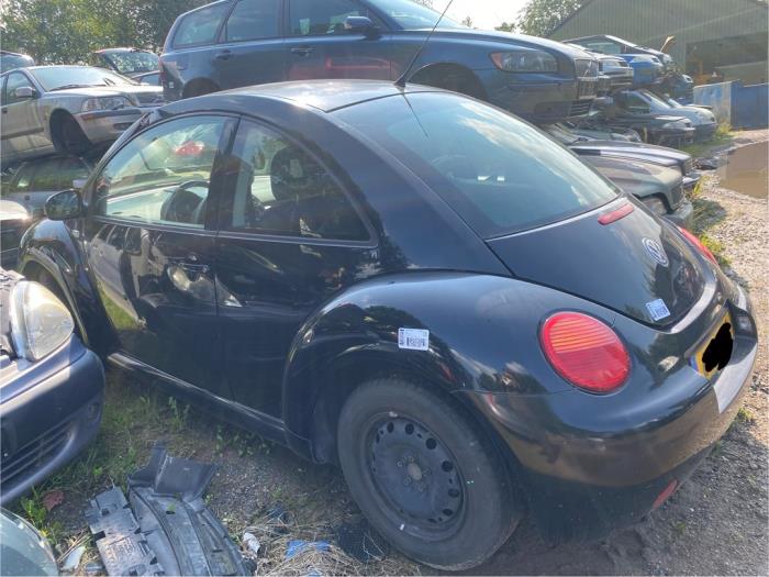 Volkswagen New Beetle 1.6 Sloopvoertuig (2002, Zwart)