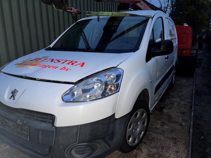 Peugeot Partner 1.6 HDI 75 Phase 2 Sloopvoertuig (2015, Graniet)