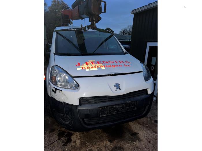 Peugeot Partner 1.6 HDI 75 Phase 2 Sloopvoertuig (2015, Graniet)