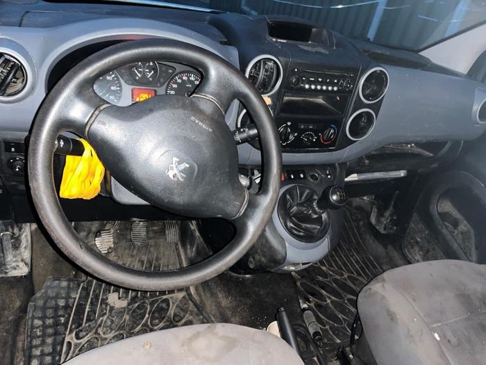 Peugeot Partner 1.6 HDI 75 Phase 2 Sloopvoertuig (2015, Graniet)
