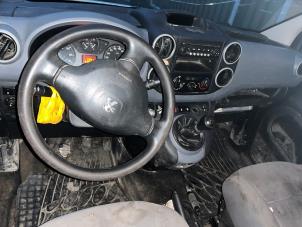 Peugeot Partner 1.6 HDI 75 Phase 2 Sloopvoertuig (2015, Graniet)