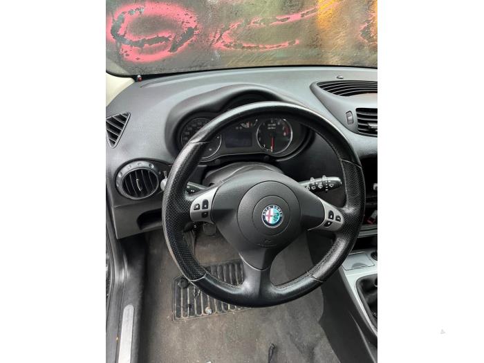 Alfa Romeo 147 2.0 Twin Spark 16V Sloopvoertuig (2008, Zwart)