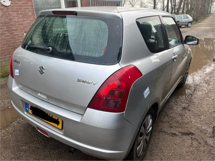 Suzuki Swift 1.3 VVT 16V Sloopvoertuig (2005, Grijs)
