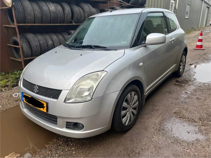 Suzuki Swift 1.3 VVT 16V Sloopvoertuig (2005, Grijs)