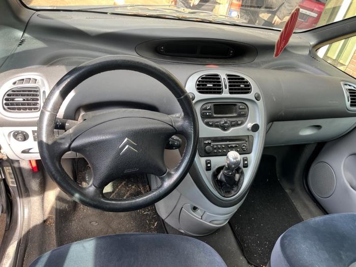 Citroen Xsara Picasso 1.6 Sloopvoertuig (2004, Grijs)