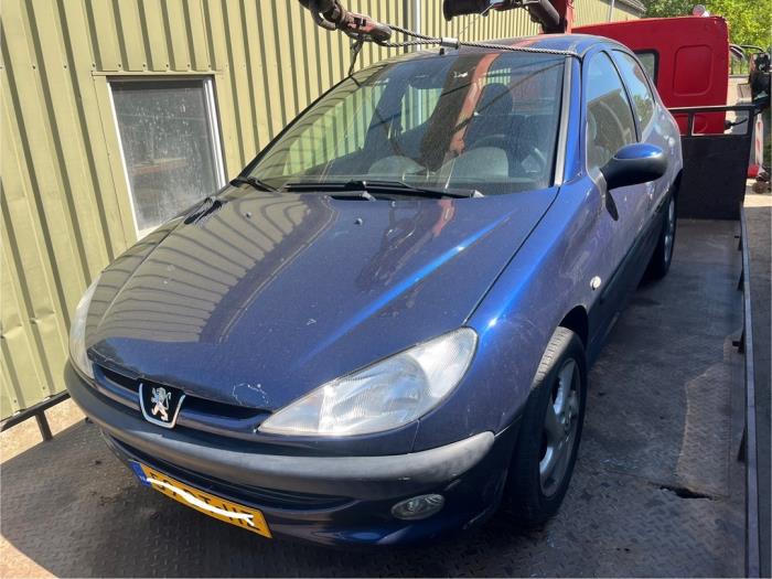 Peugeot 206 1.4 XR,XS,XT,Gentry Sloopvoertuig (2000, Blauw)