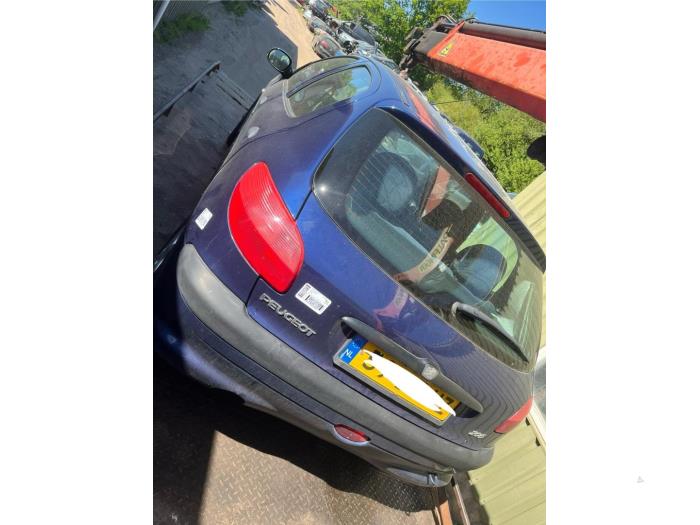 Peugeot 206 1.4 XR,XS,XT,Gentry Sloopvoertuig (2000, Blauw)